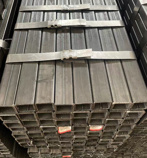 聊城工业用梯子 镀锌管焊接梯子 铁梯子方管梯